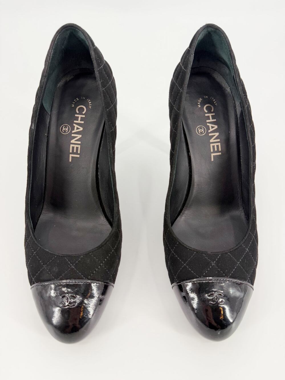 Chanel Black Quilted Suede Patent Cap Toe Pumps CC Stiletto Heels Size 39